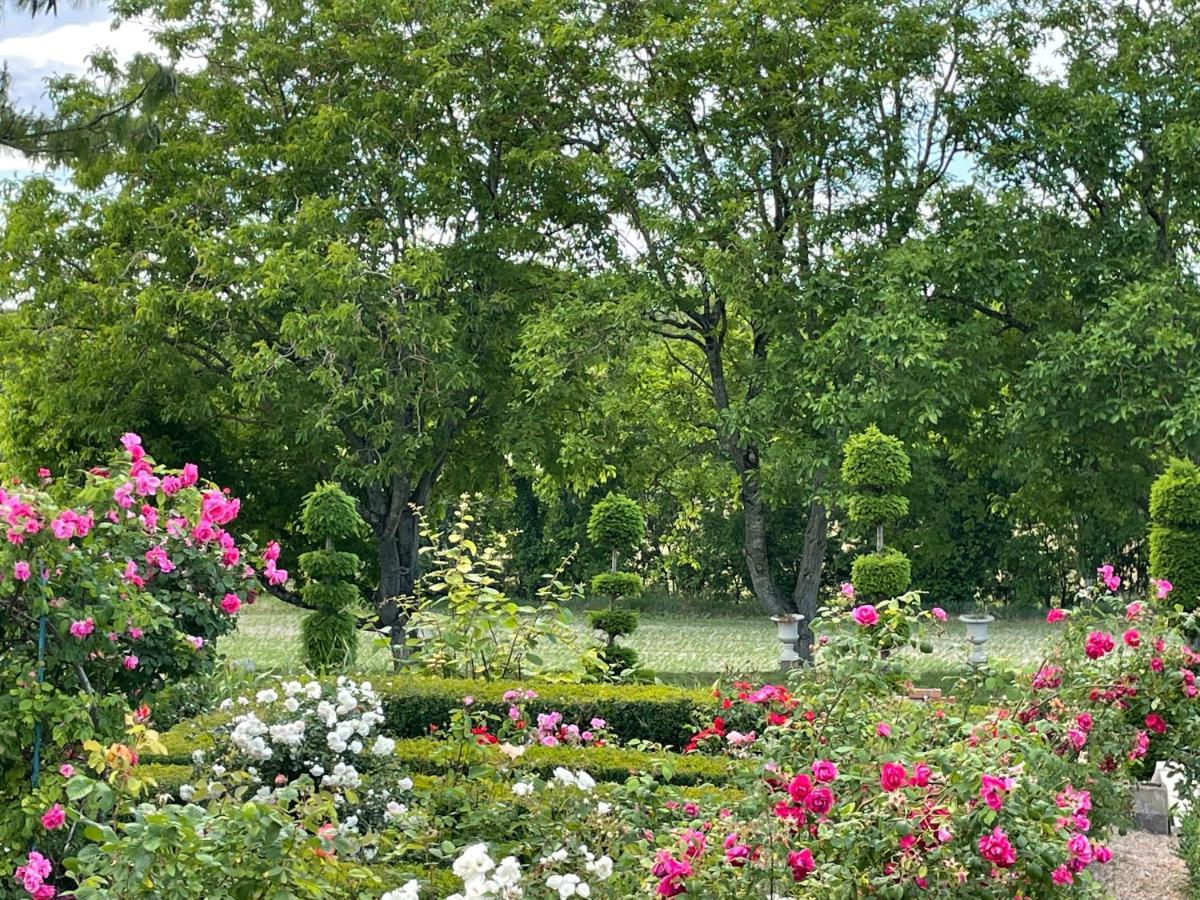 Les Jardins Haute Couture Huismes Eksteriør bilde