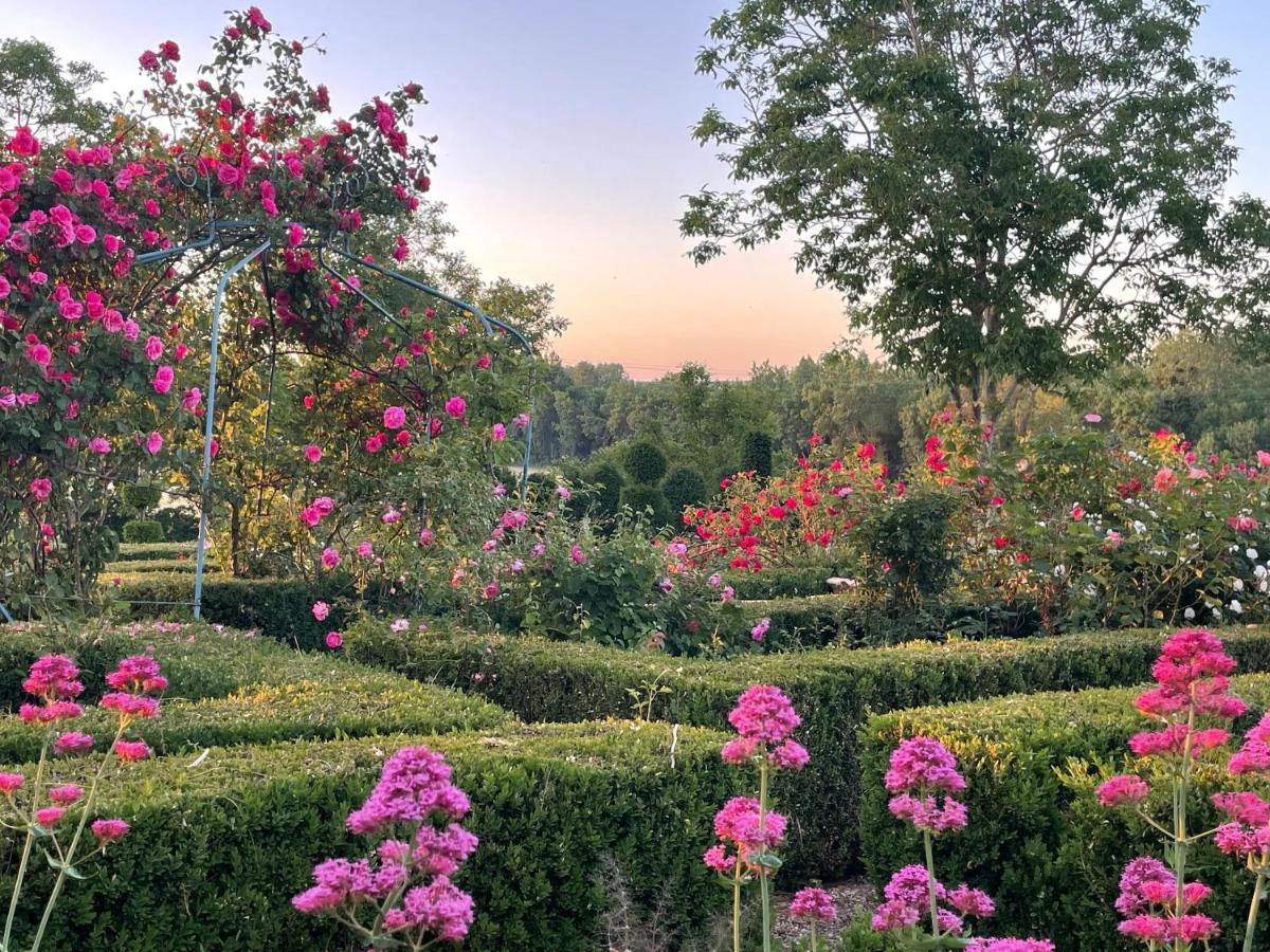 Les Jardins Haute Couture Huismes Eksteriør bilde